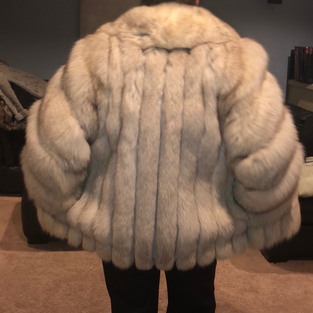 Fur jacket - Picture 4 of 7